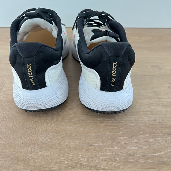 Nike Women's sneakers - Picture 6 of 13